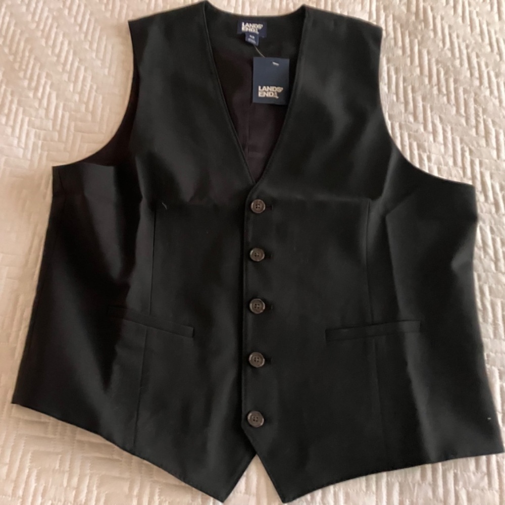 Lands End mens semi-formal vest, Black size 42 NWT
